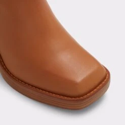 BenrubinAnkle Boot - Block Heel -Trendy Soles Sales Store benrubin brown 220 001 043 alt4 sq gy 2000x2000