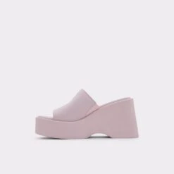 SaleBettaWedge Mule - Wedge Heel -Trendy Soles Sales Store betta pink 650 001 043 alt2 sq gy 2000x2000