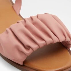 SaleBreldenSlide Sandal -Trendy Soles Sales Store brelden pink 670 002 043 alt4 sq nt 1200x1200