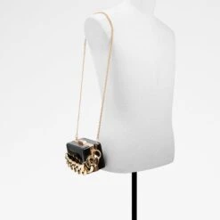 CubettaBox Clutch -Trendy Soles Sales Store cubetta black 001 002 033 alt3 sq nt 1200x1200