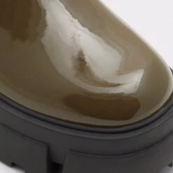 Final Sale - The Item Cannot Be ReturnedGrandmodeOver-the-knee Boot - Lug Sole -Trendy Soles Sales Store grandmode beige 250 002 033 alt4 sq gy 2000x2000