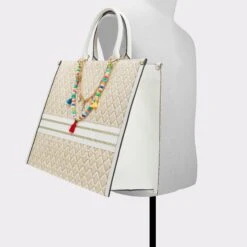 &New NewKyrixTote Bag -Trendy Soles Sales Store kyrix multi 965 003 029 alt3 sq gy 2000x2000