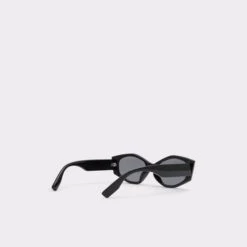 MalakiCat Eye Sunglasses -Trendy Soles Sales Store malaki black 001 alt2 sq gy 2000x2000