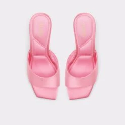 PosieHeeled Mule -Trendy Soles Sales Store posie pink 660 003 032 alt5 sq gy 2000x2000