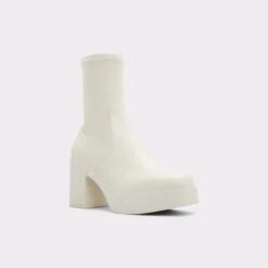 LightweightUpstepChelsea Boot - Lug Sole -Trendy Soles Sales Store upstep white 110 002 043 alt3 sq gy 2000x2000