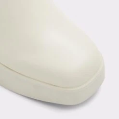 LightweightUpstepChelsea Boot - Lug Sole -Trendy Soles Sales Store upstep white 110 002 043 alt4 sq gy 2000x2000